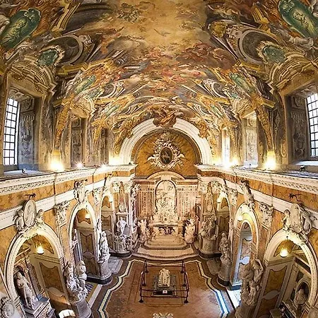 Oda ve Kahvaltı Opera 4*